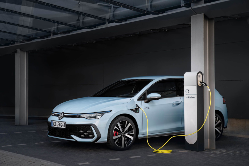 Volkswagen Golf plug-in hybrid