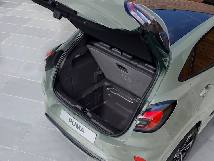 Ford Puma belső tere