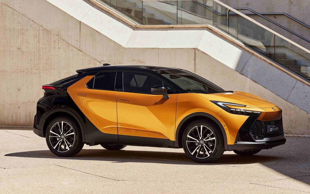 Új Toyota C-HR
