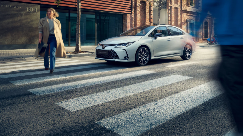 Új Toyota Corolla: Ár, specifikációk és felhasználói értékelések